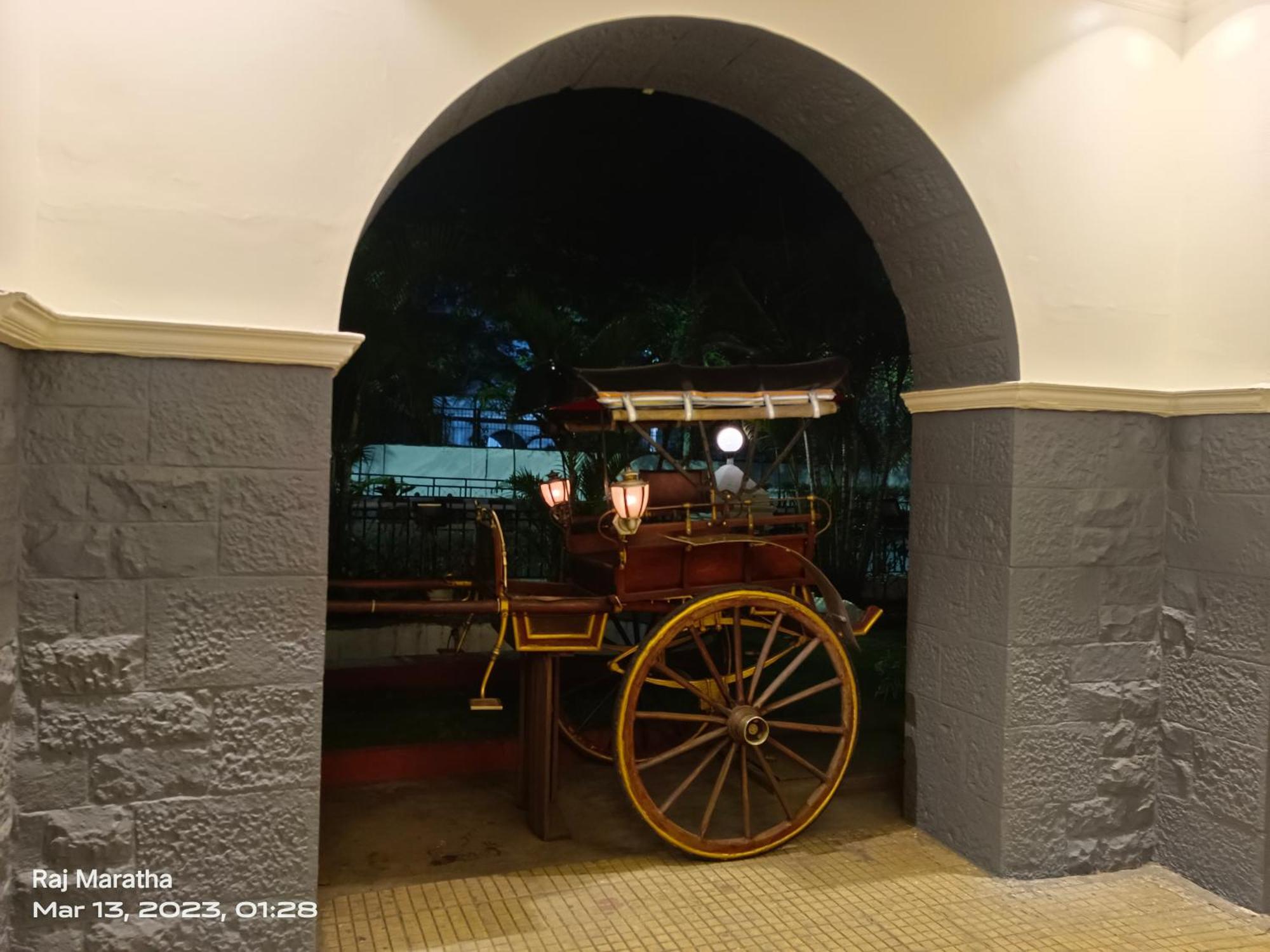 Hotel Ritz Poona Buitenkant foto