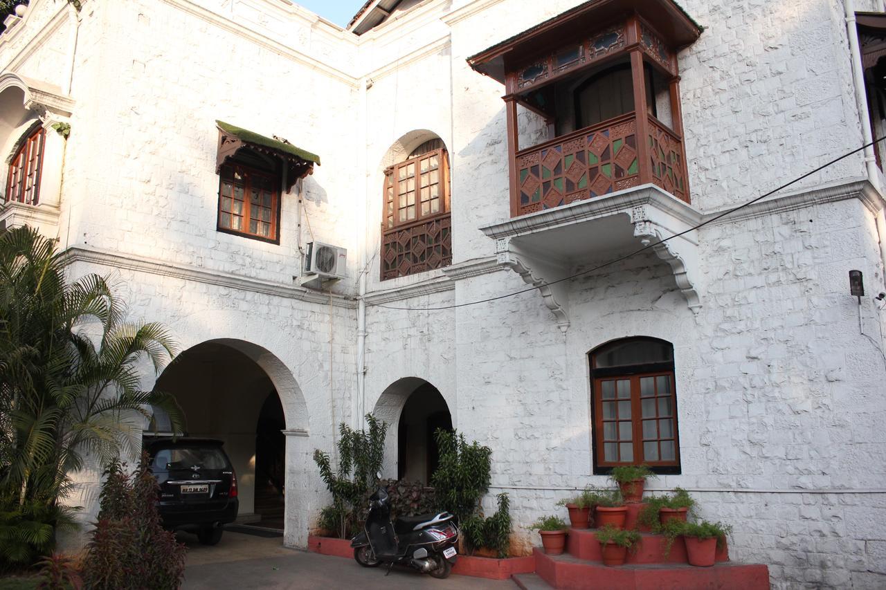 Hotel Ritz Poona Buitenkant foto